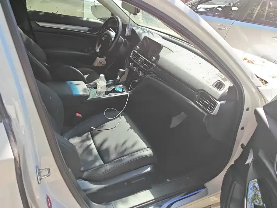 Honda Accord — фото 2