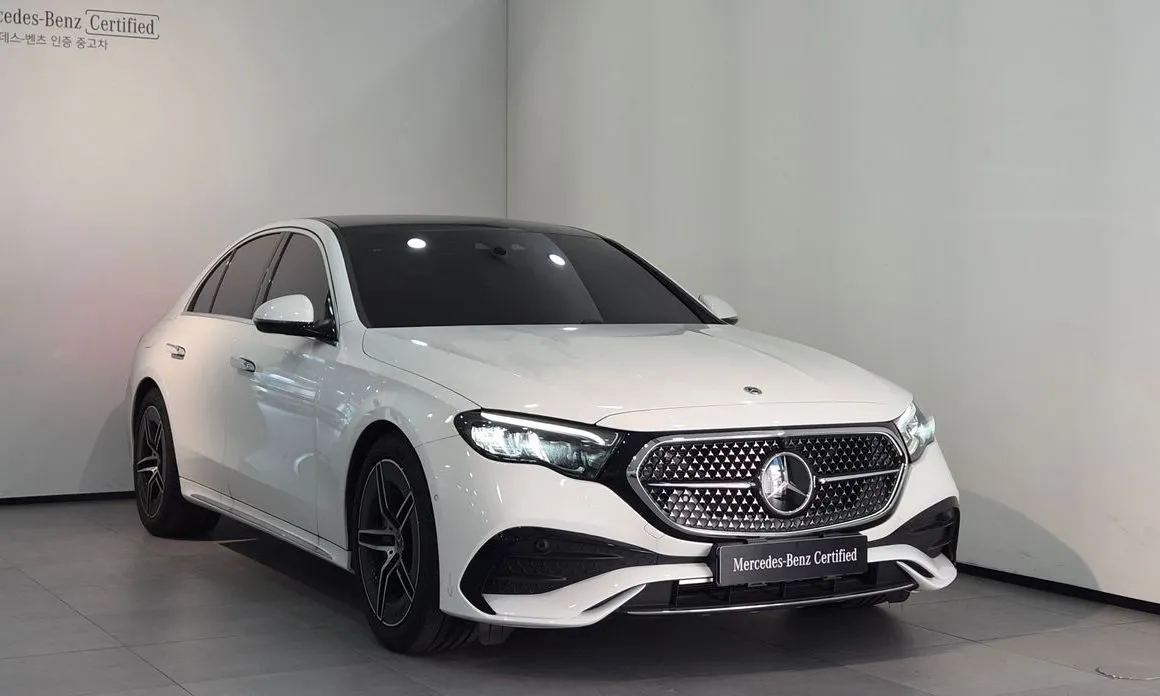 Mercedes-Benz E-Class — фото 1