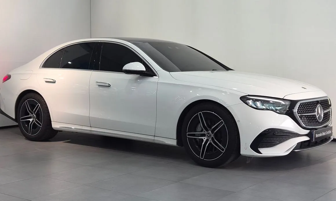 Mercedes-Benz E-Class — фото 7