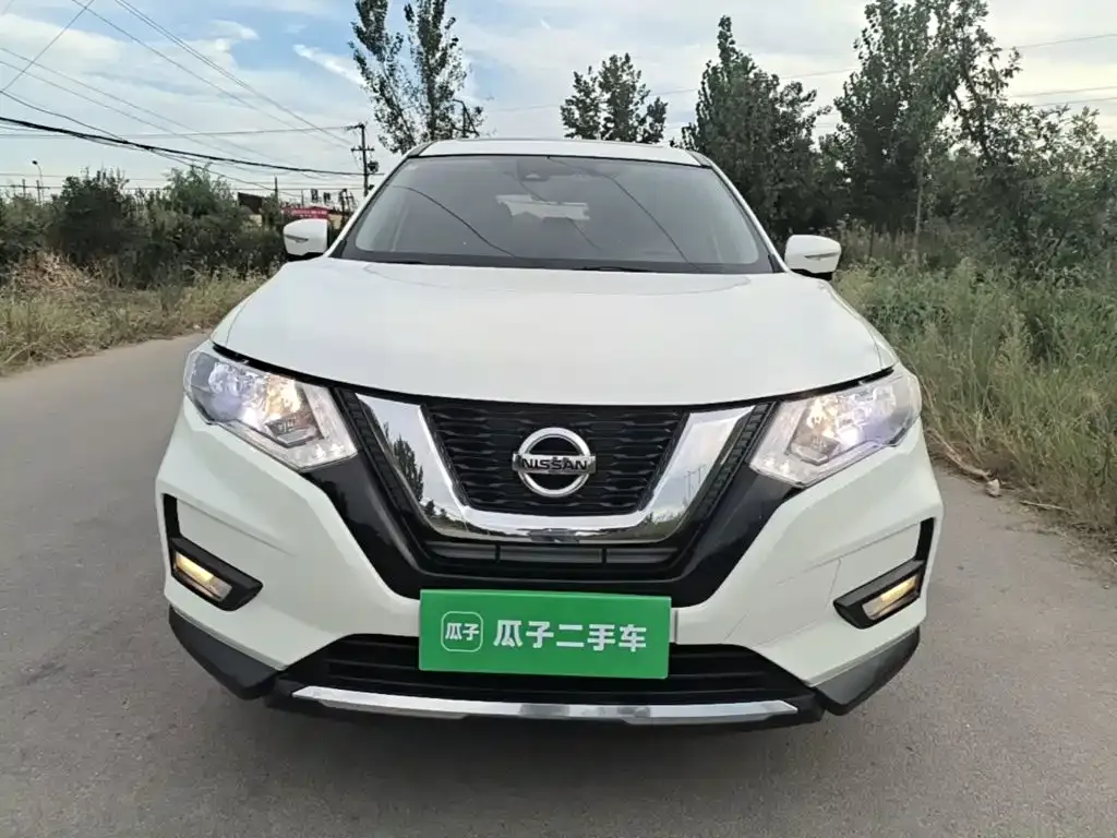 Nissan X-Trail — фото 2