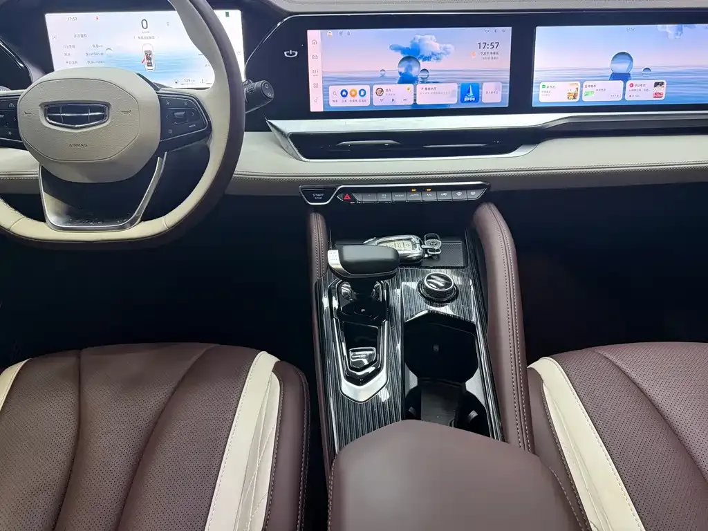 Geely Xingyue L — фото 10