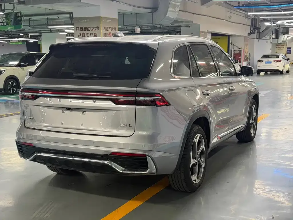 Geely Xingyue L — фото 8