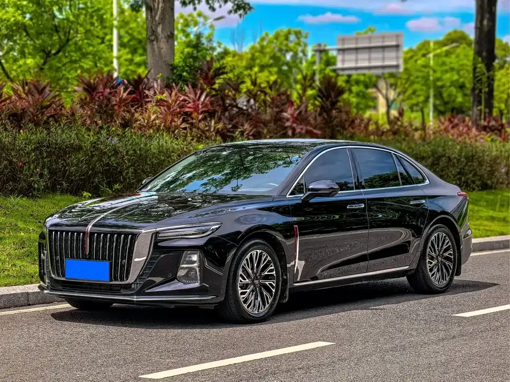 Hongqi H5 — фото 1