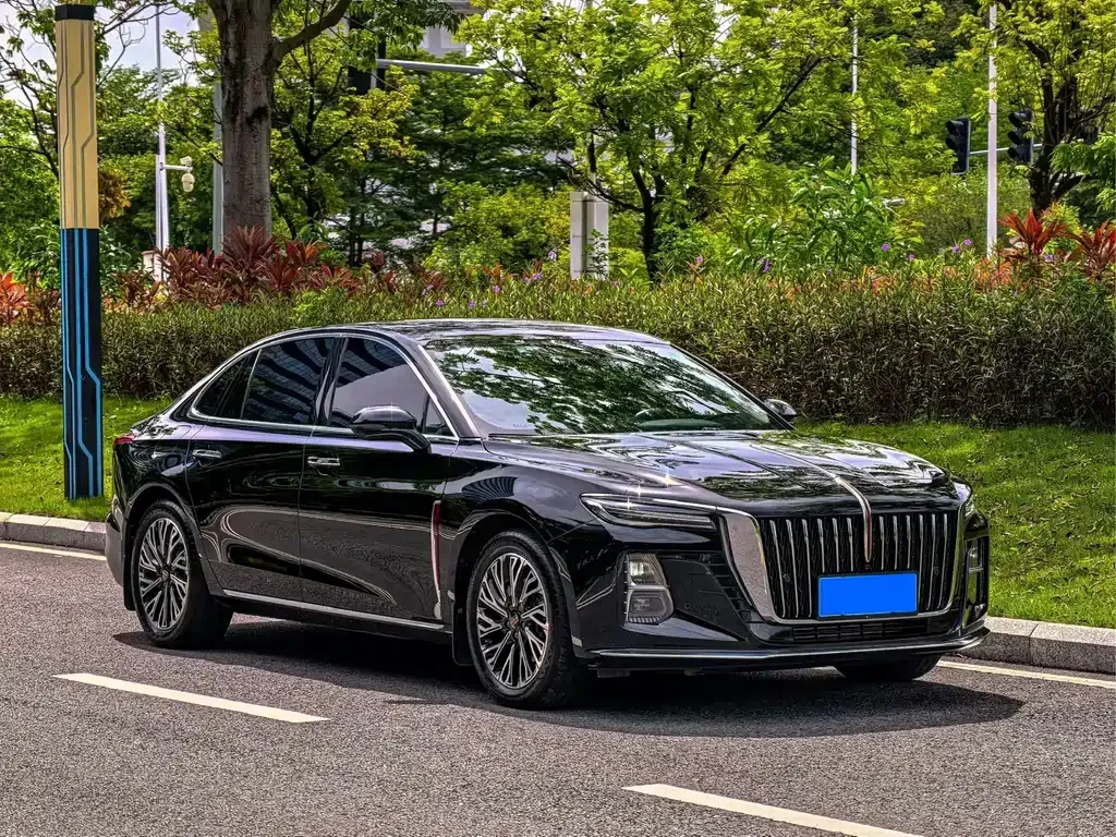 Hongqi H5 — фото 10