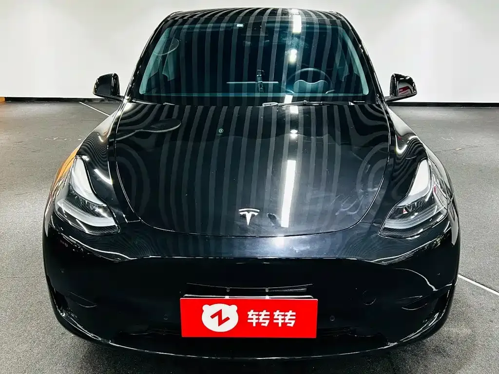 Tesla Model Y — фото 5