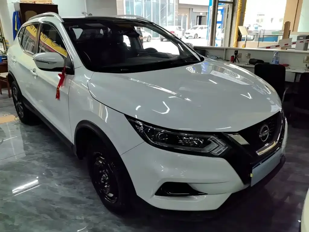 Nissan Qashqai — фото 10