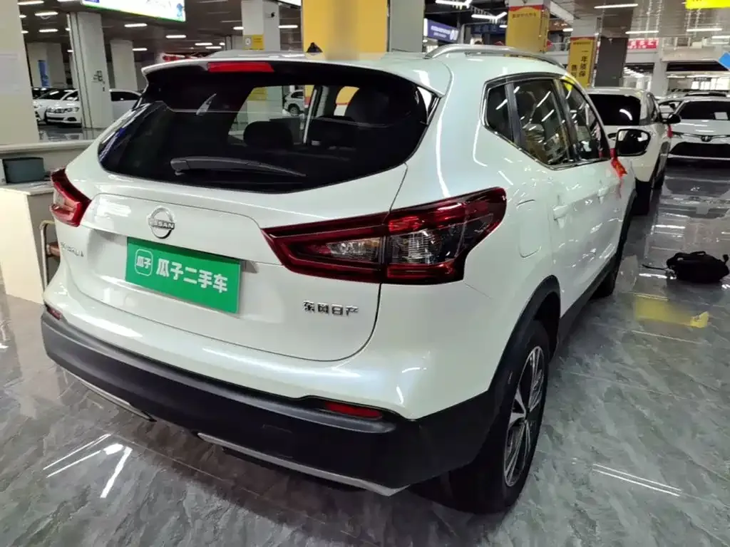 Nissan Qashqai — фото 4