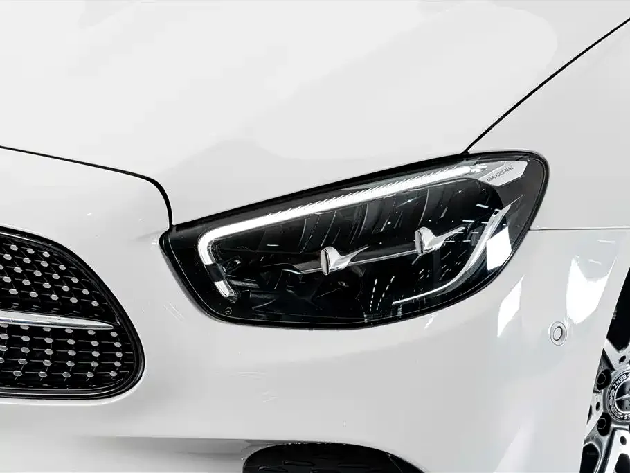 Mercedes-Benz E-Class (Import) — фото 3