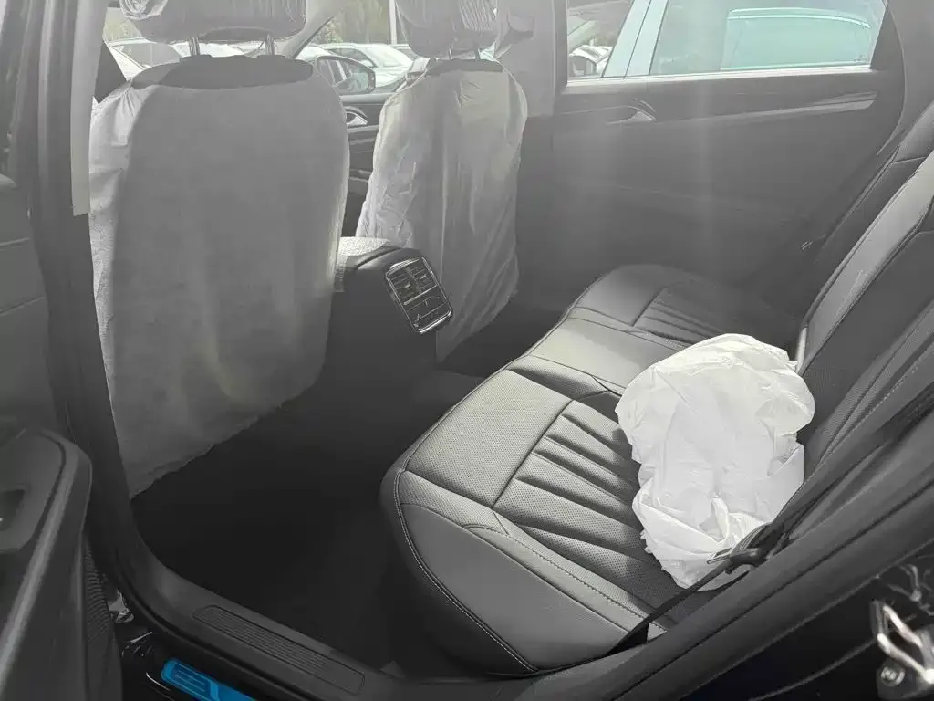 Volkswagen Passat — фото 3