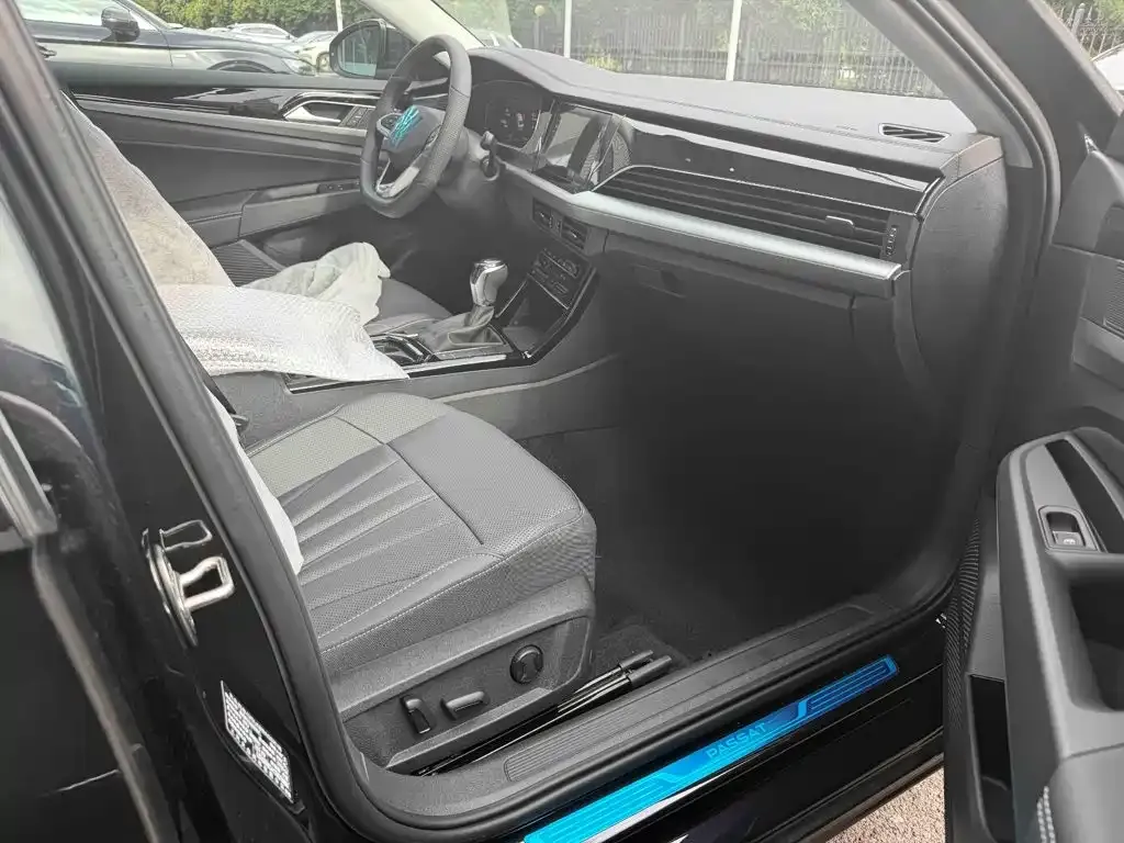 Volkswagen Passat — фото 4