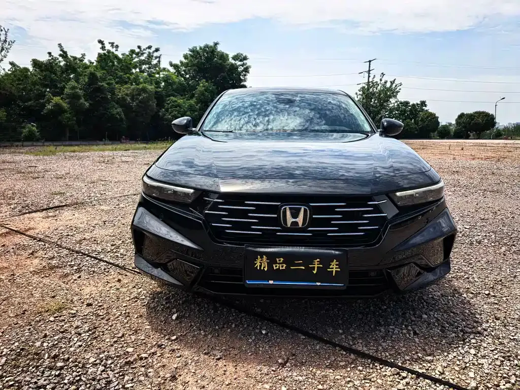 Honda Accord — фото 10