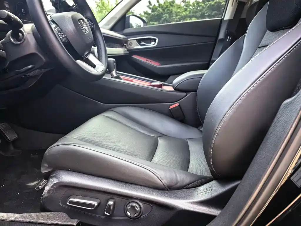 Honda Accord — фото 5