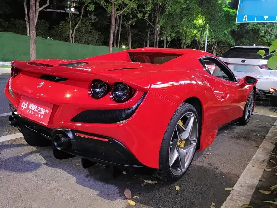 Ferrari F8 — фото 2