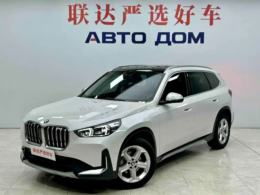 BMW X1 — фото 1