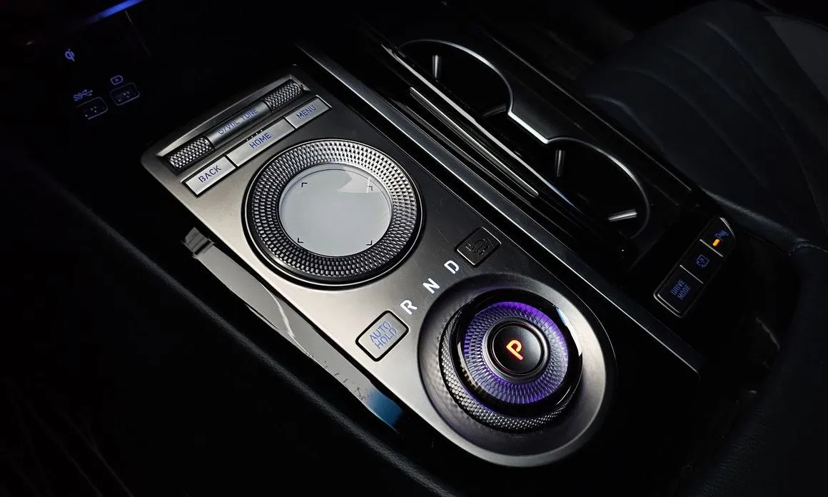 Genesis G80 — фото 9