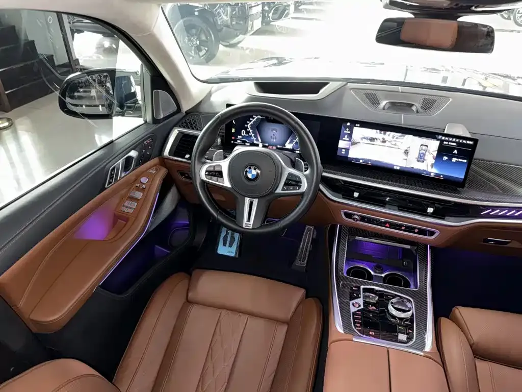 BMW X7 M60i — фото 5