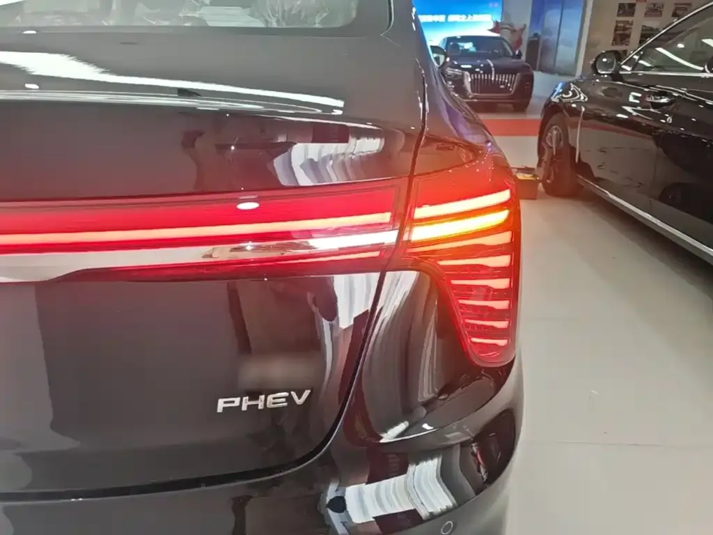 Hongqi H5 PHEV — фото 2