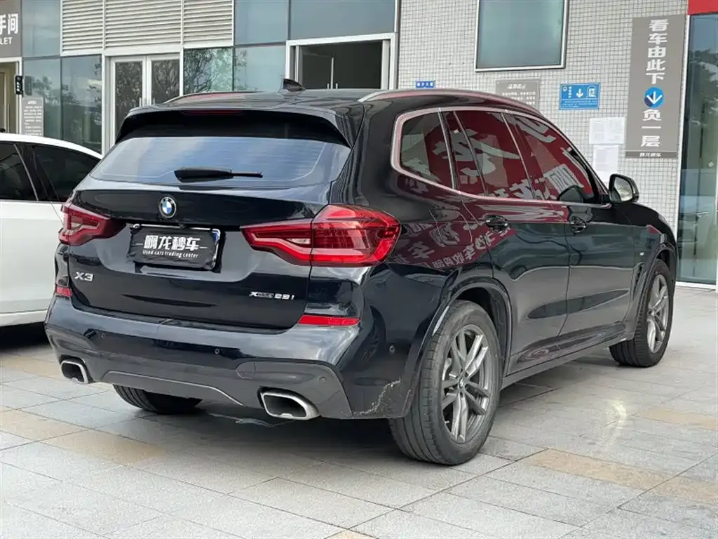 BMW X3 — фото 9