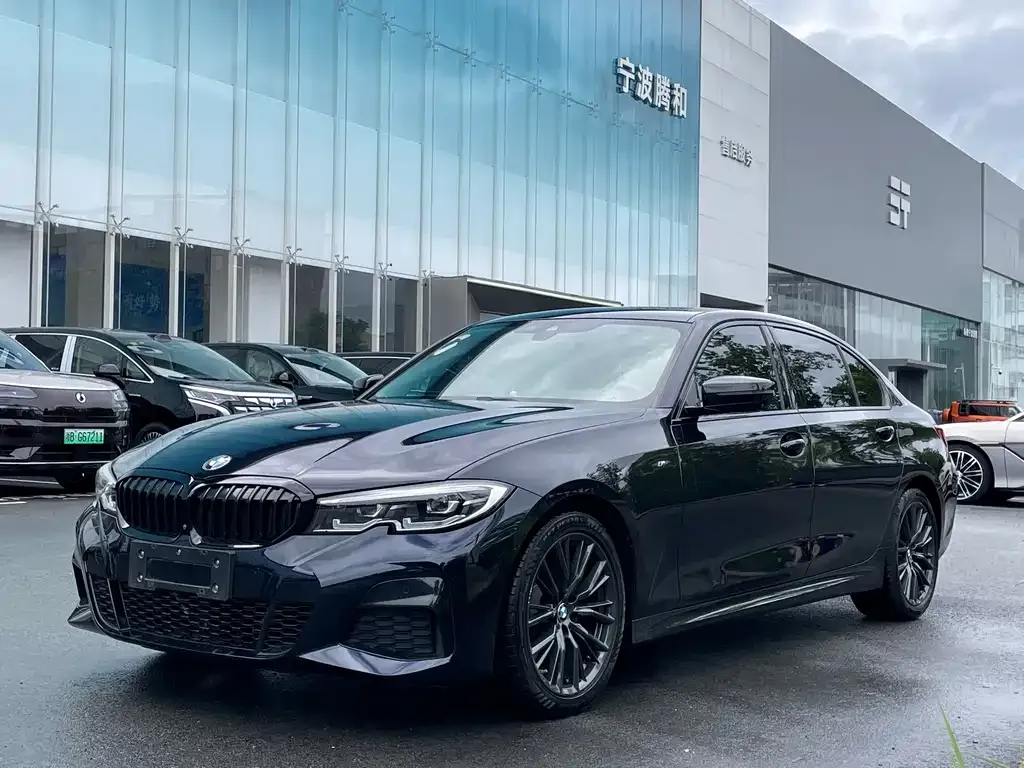 BMW 3 Series — фото 1