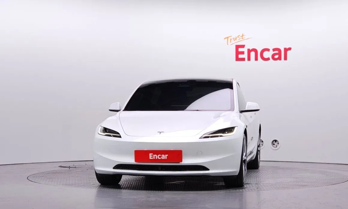 Tesla Model 3 — фото 4