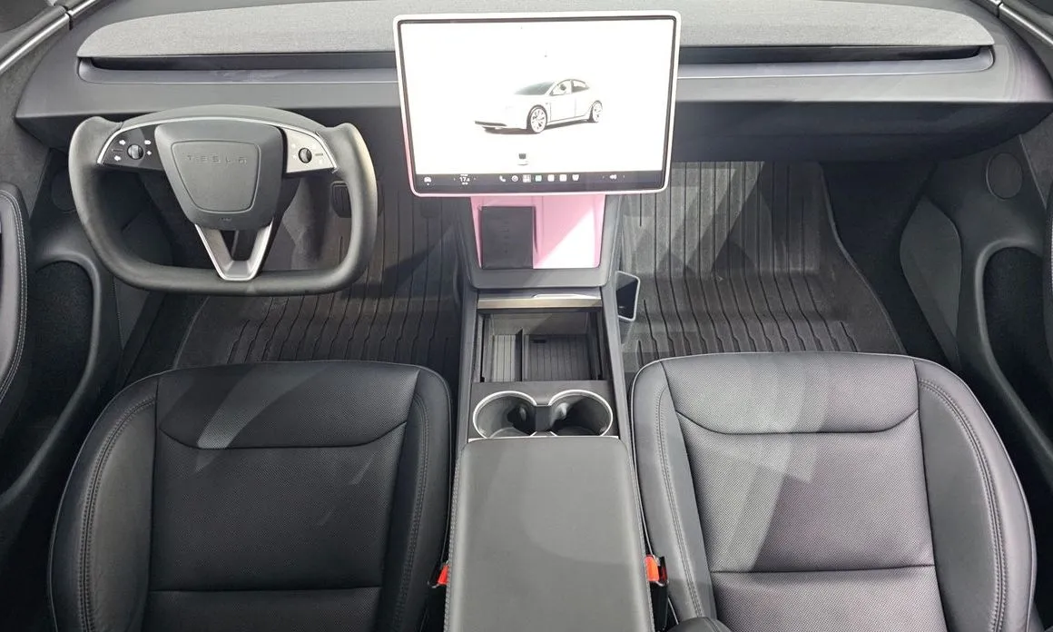 Tesla Model 3 — фото 10