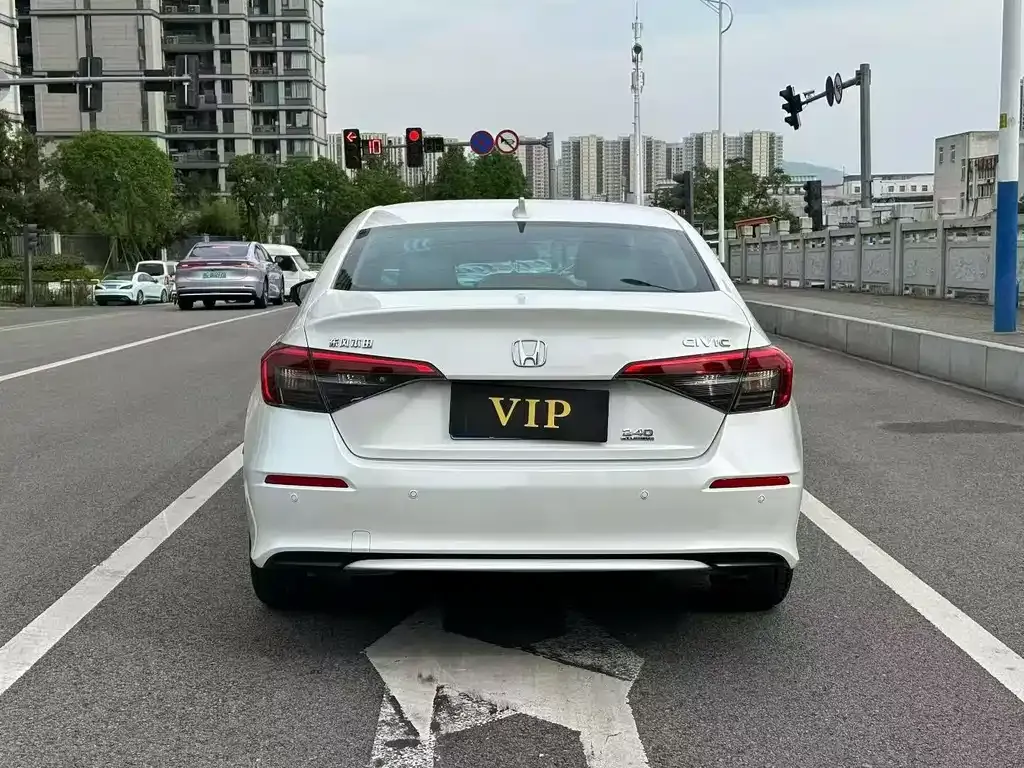Honda Civic — фото 7