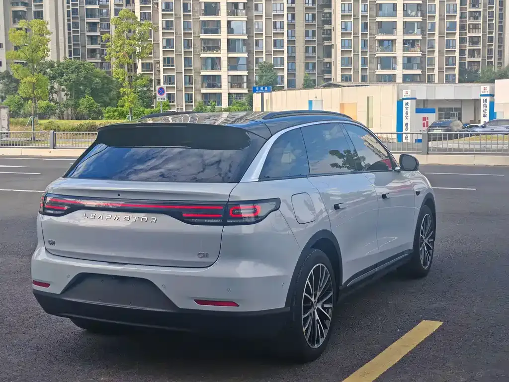 Leapmotor C11 — фото 6