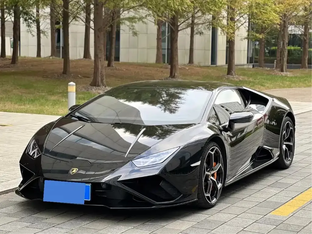 Lamborghini Huracan — фото 1