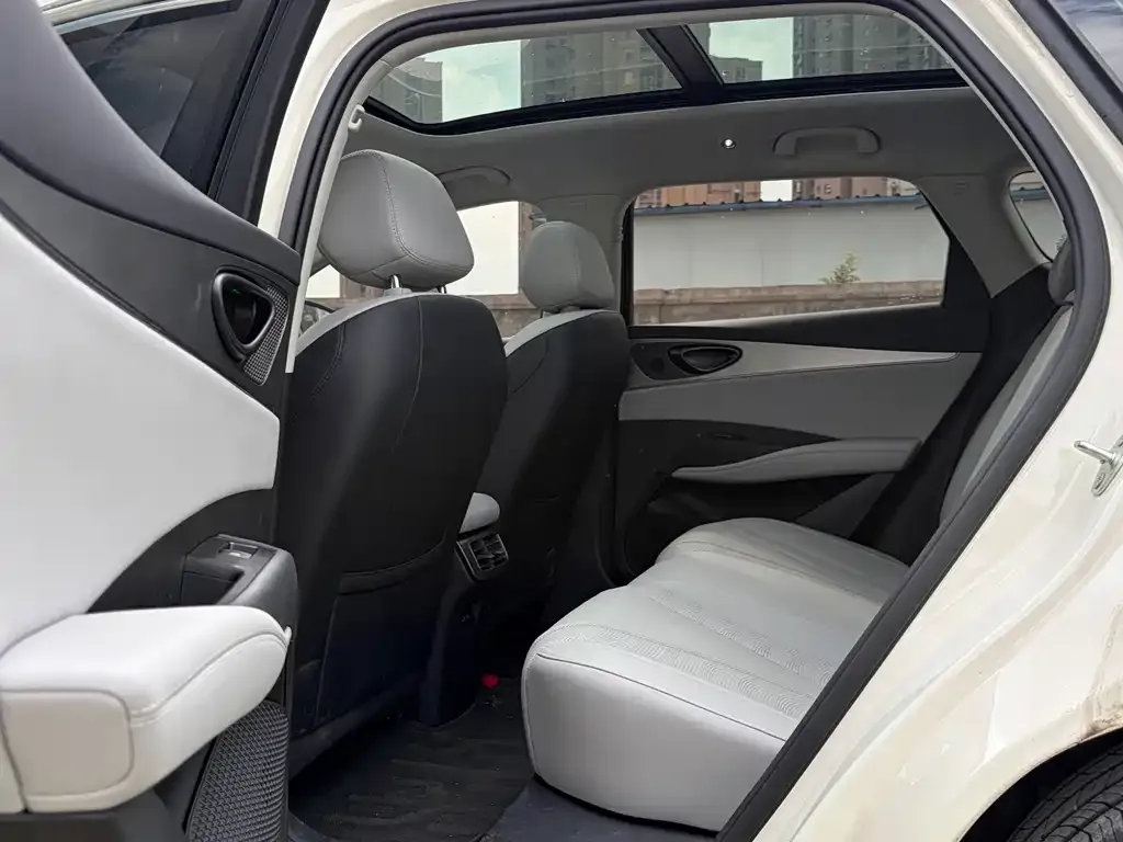 BYD Seal 06 DM-i Touring — фото 3