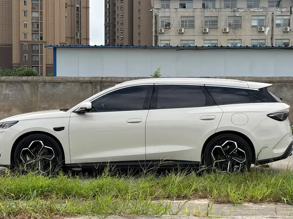 BYD Seal 06 DM-i Touring — фото 8