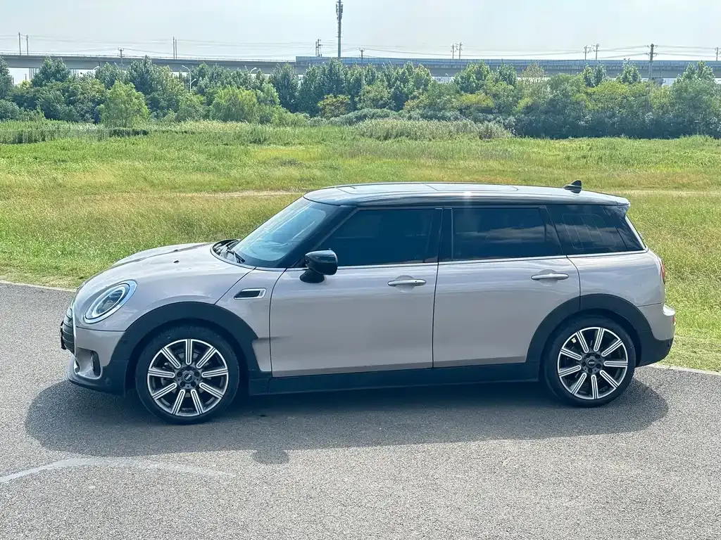 MINI Clubman — фото 7