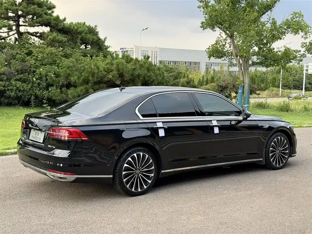 Volkswagen Phideon — фото 3