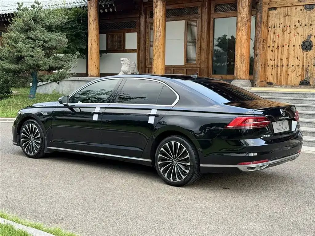 Volkswagen Phideon — фото 7