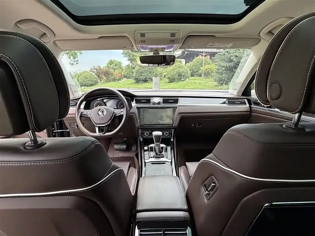 Volkswagen Phideon — фото 2