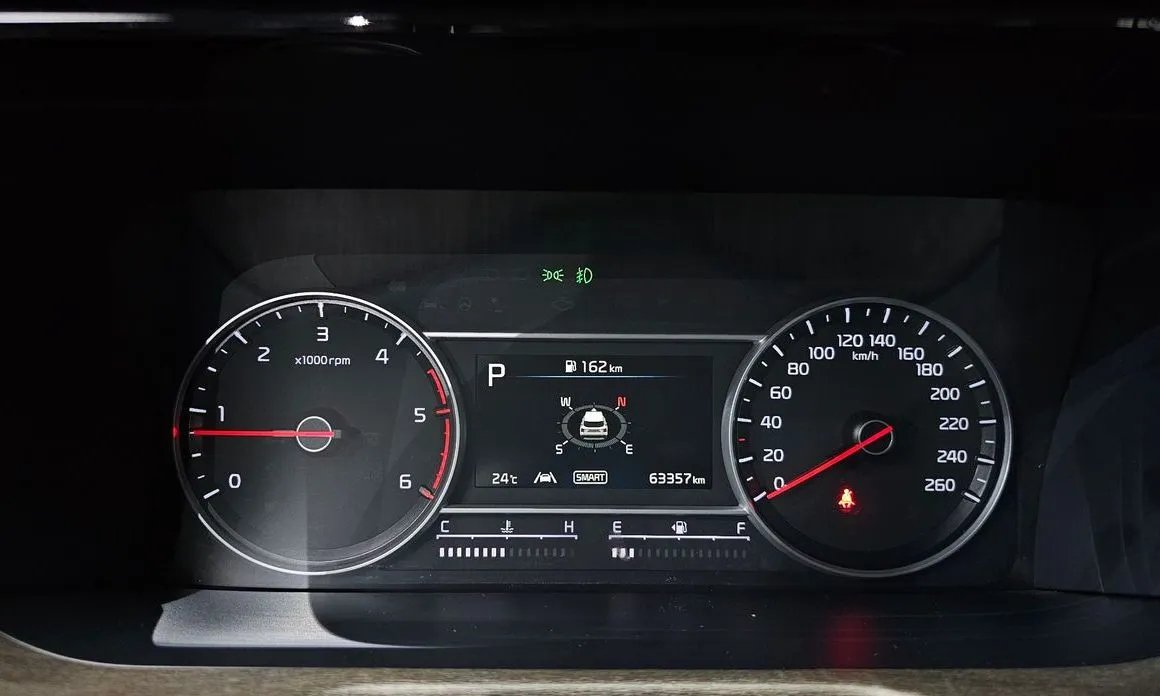Kia Sorento — фото 9