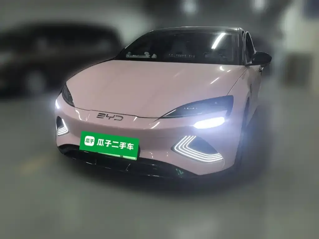 BYD Seal — фото 1
