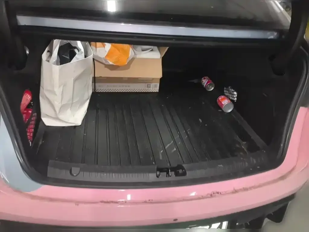 BYD Seal — фото 8