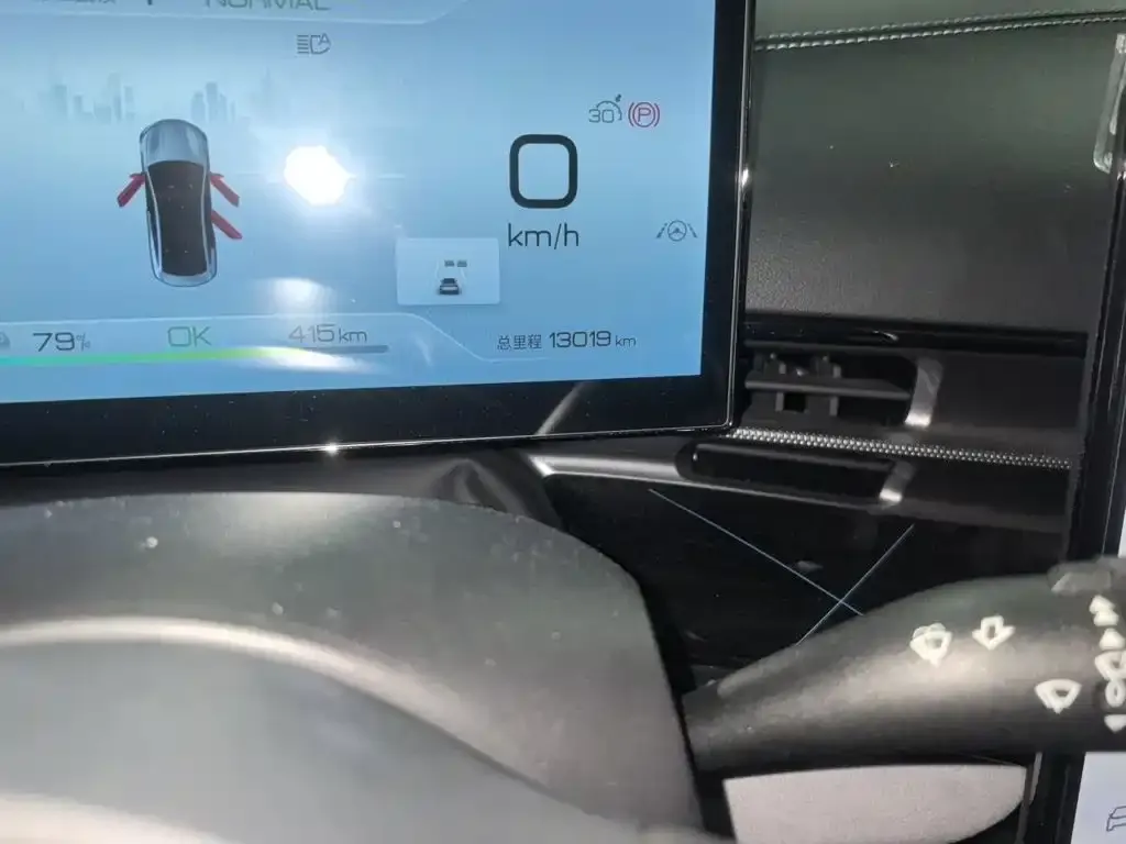 BYD Seal — фото 6
