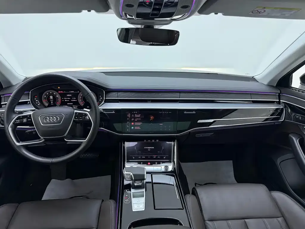 Audi A8 — фото 3