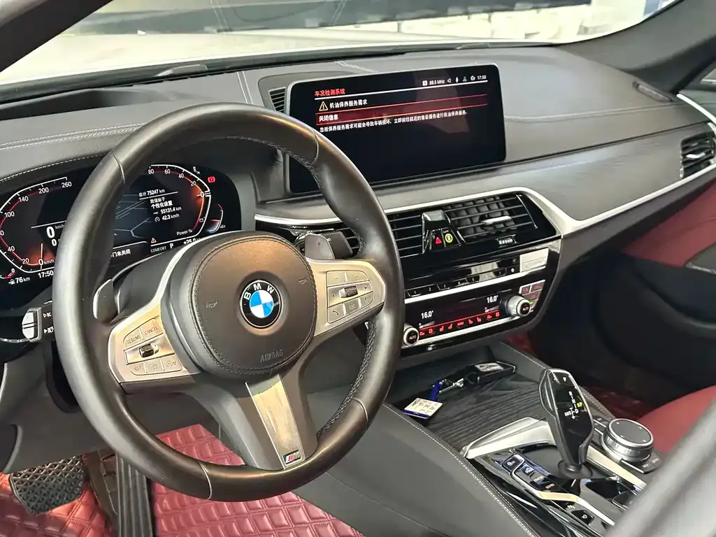 BMW 5 Series — фото 9