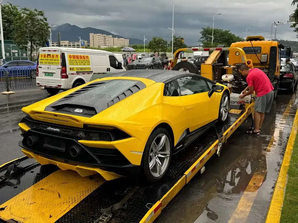 Lamborghini Huracan — фото 2