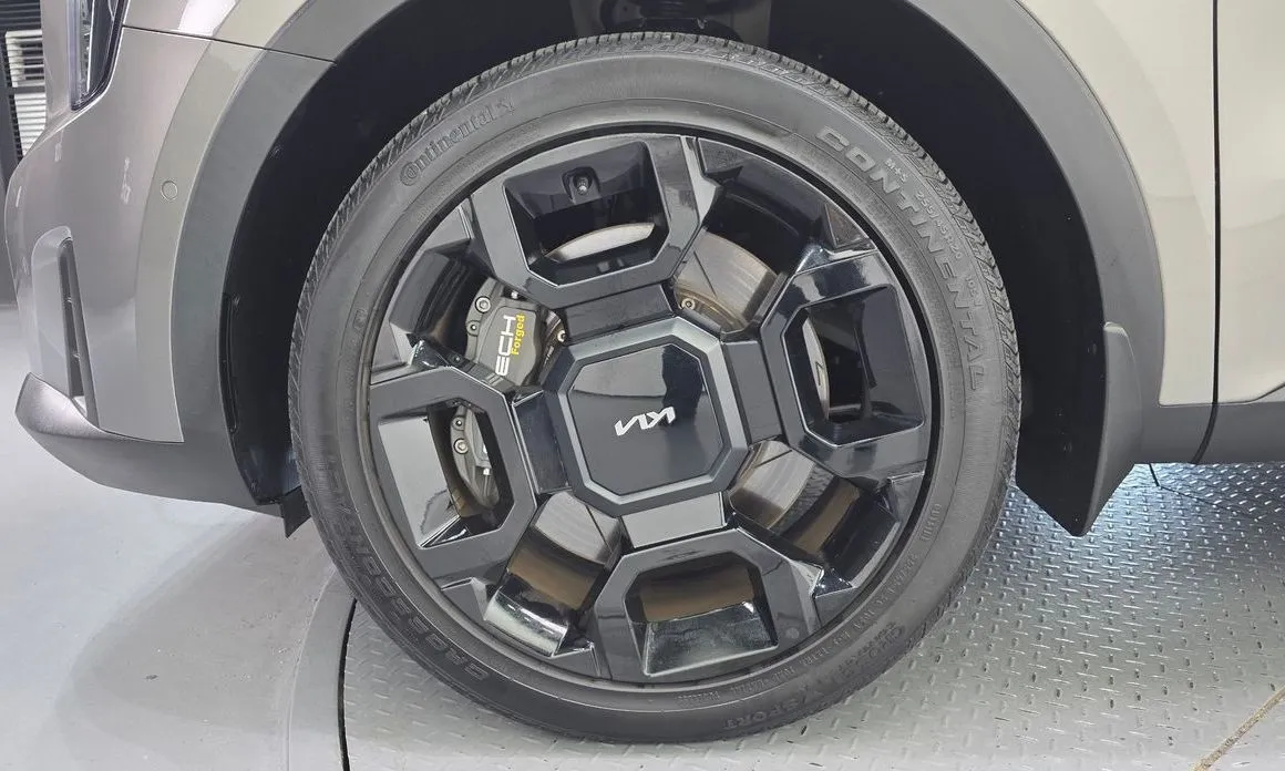 Kia Sorento — фото 9