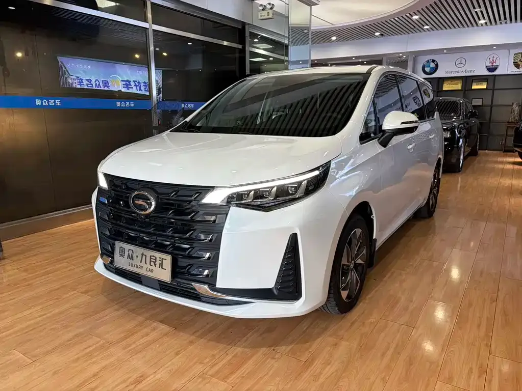 GAC Motor Trumpchi M6 — фото 1