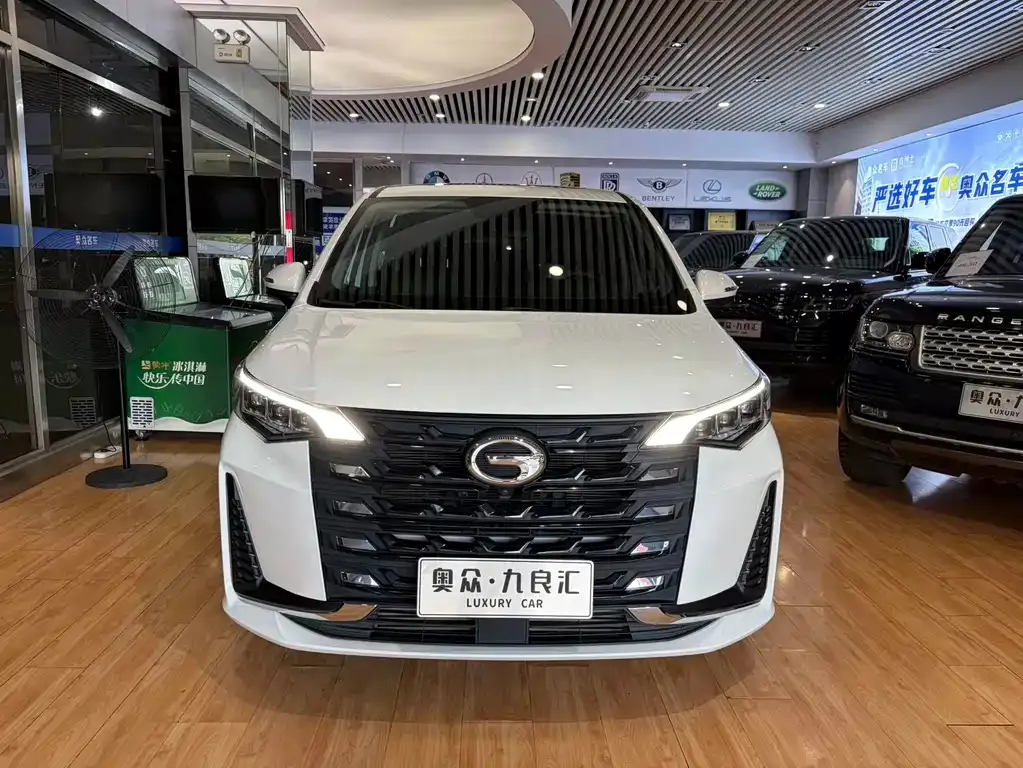 GAC Motor Trumpchi M6 — фото 10