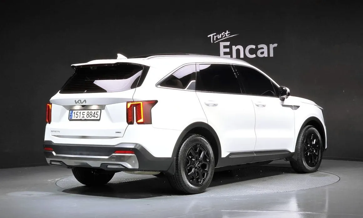 Kia Sorento — фото 6