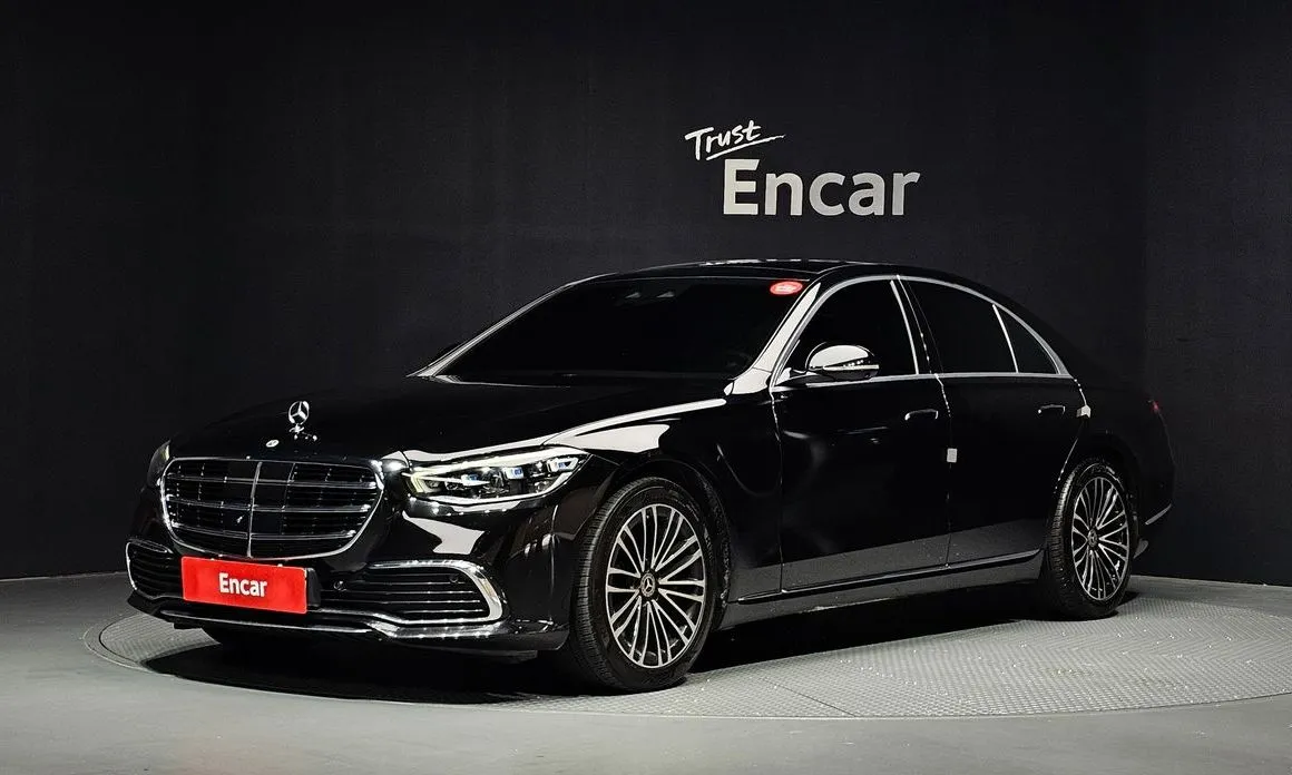 Mercedes-Benz S-Class — фото 1
