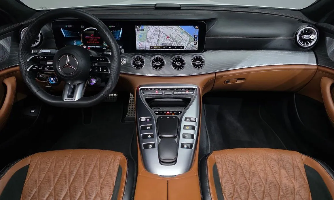 Mercedes-Benz AMG GT — фото 10
