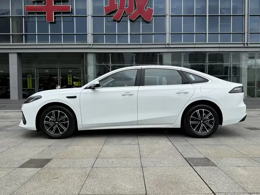 Geely Galaxy A7 EM — фото 7