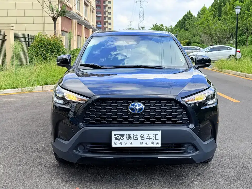 Toyota Corolla Cross — фото 3