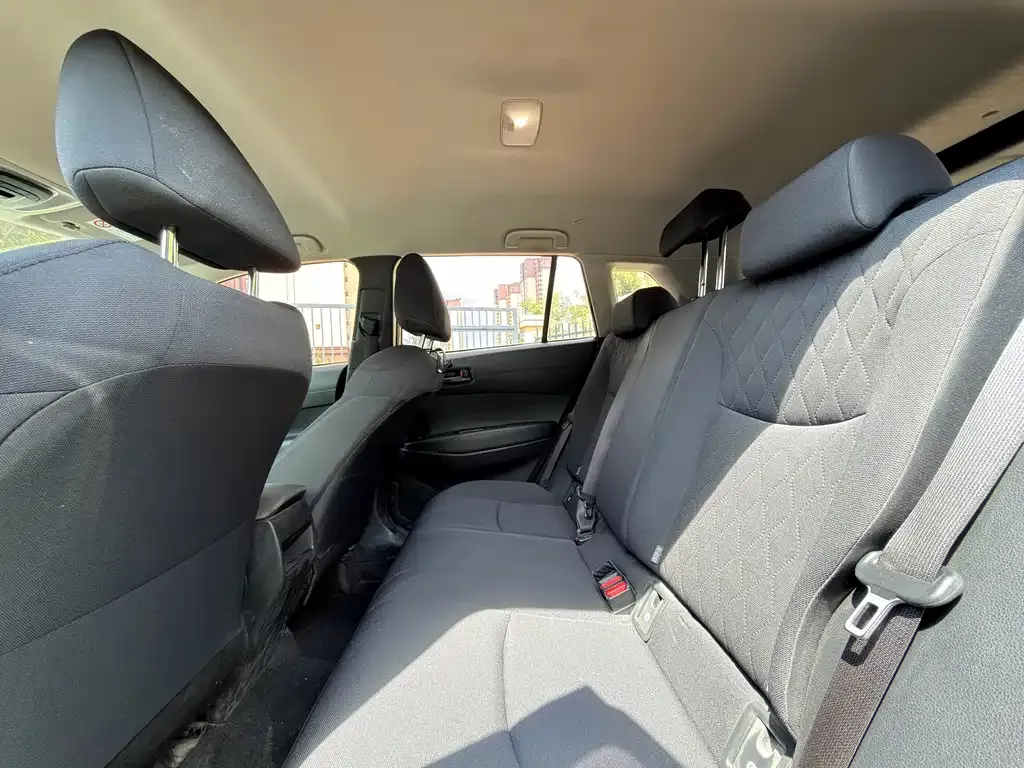 Toyota Corolla Cross — фото 9